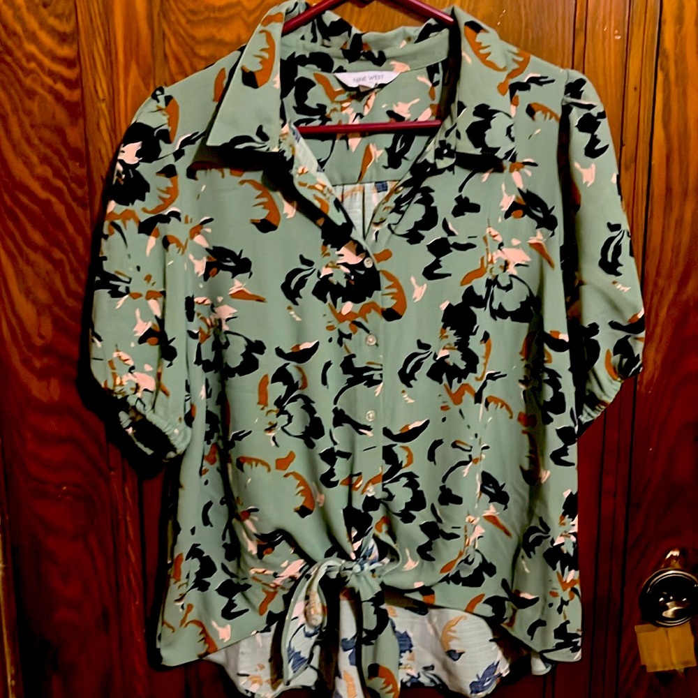 Baggy shirt, goes with anything.